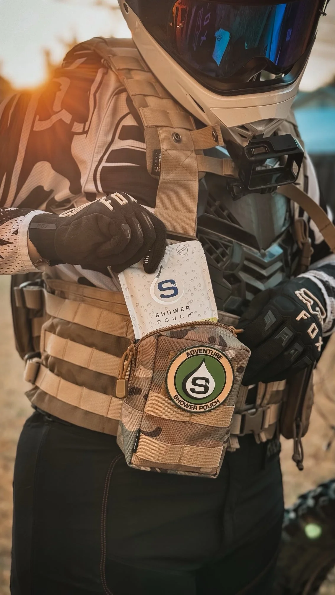 Tactical Molle Zipper Bag + Adventure Sampler Kit: 4 Shower Pouches, 1 Hand Sanitizer (80%), and 1 Deodorant - Image 2