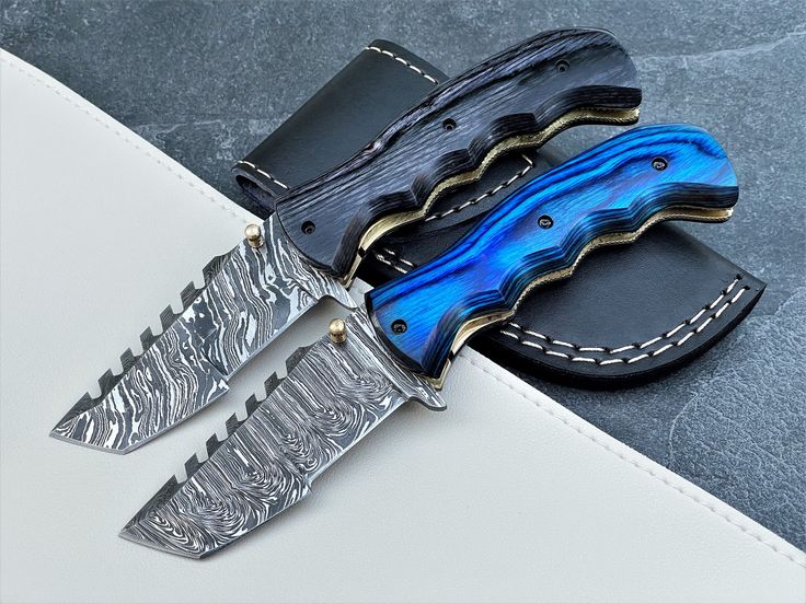 Tactical Urban Guardian Folding Pocket Knife – 8" Handmade Damascus Steel Blade, Pakka Wood Handle - Image 6