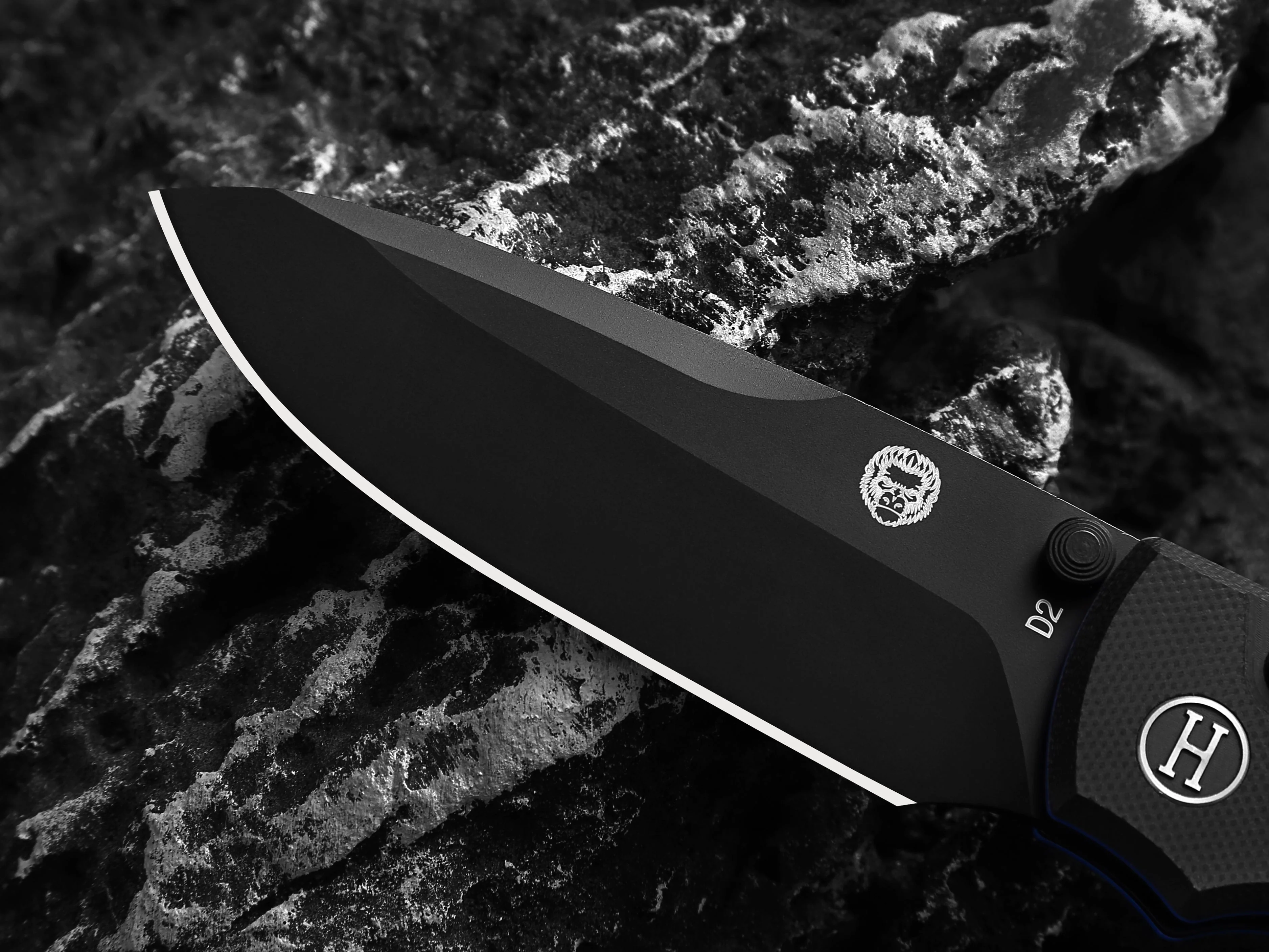 The Loyalist Folding Pocket Knife Giftset for Men and Women (Black and Blue) - Image 10