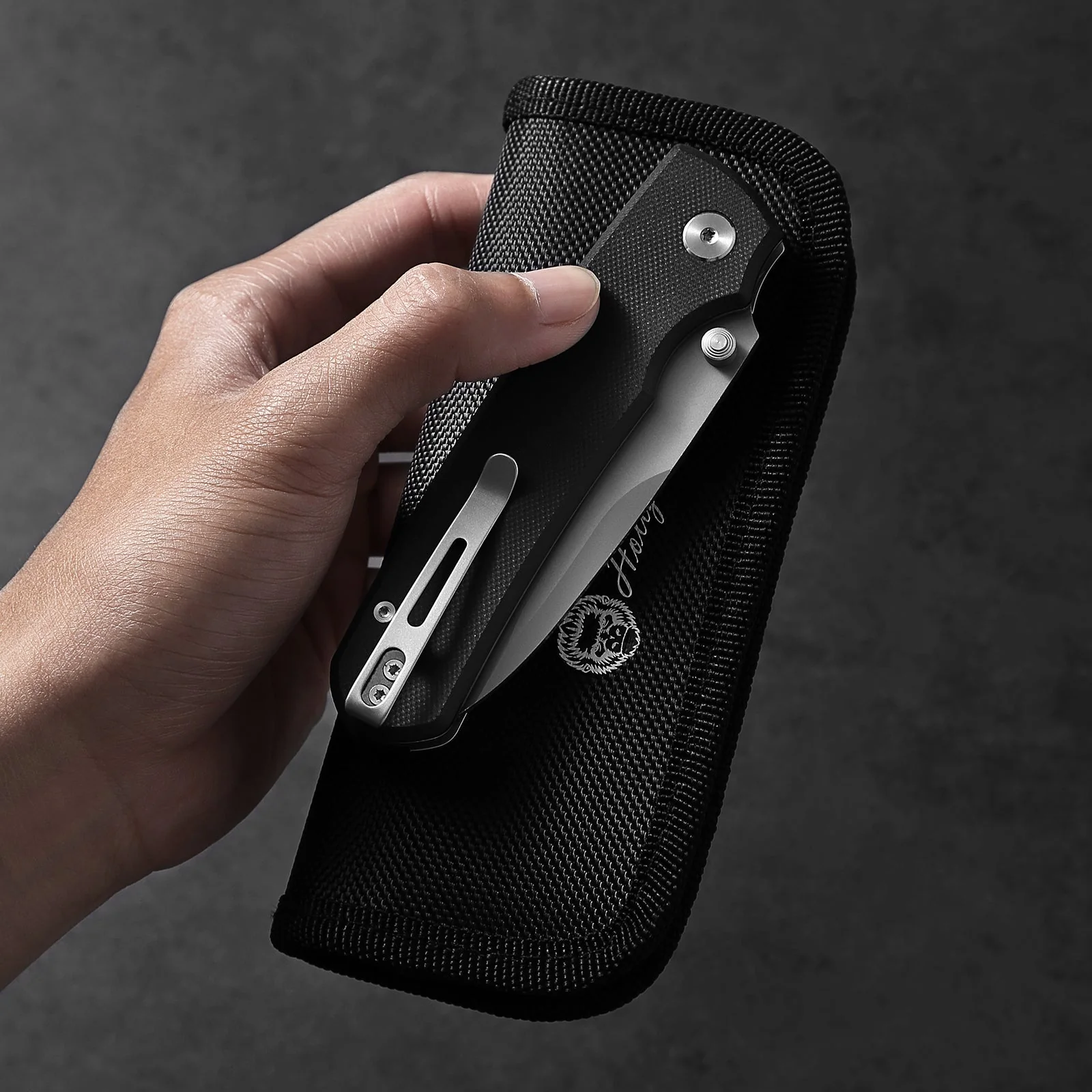 The Loyalist Folding Pocket Knife Giftset for Men and Women (Sand and Black) - Image 6