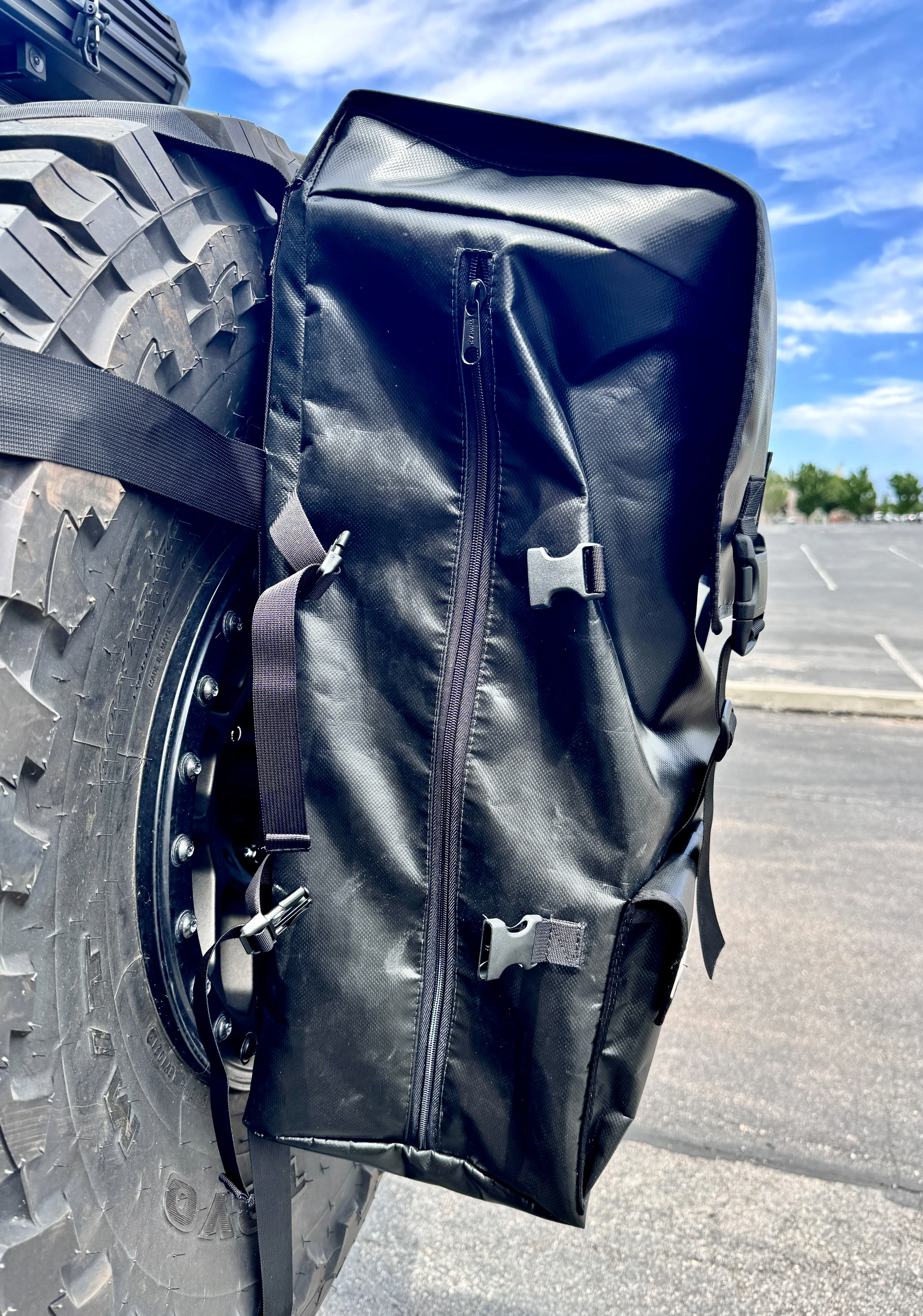 The Max Adventure Spare Tire Trash Bag - Image 10