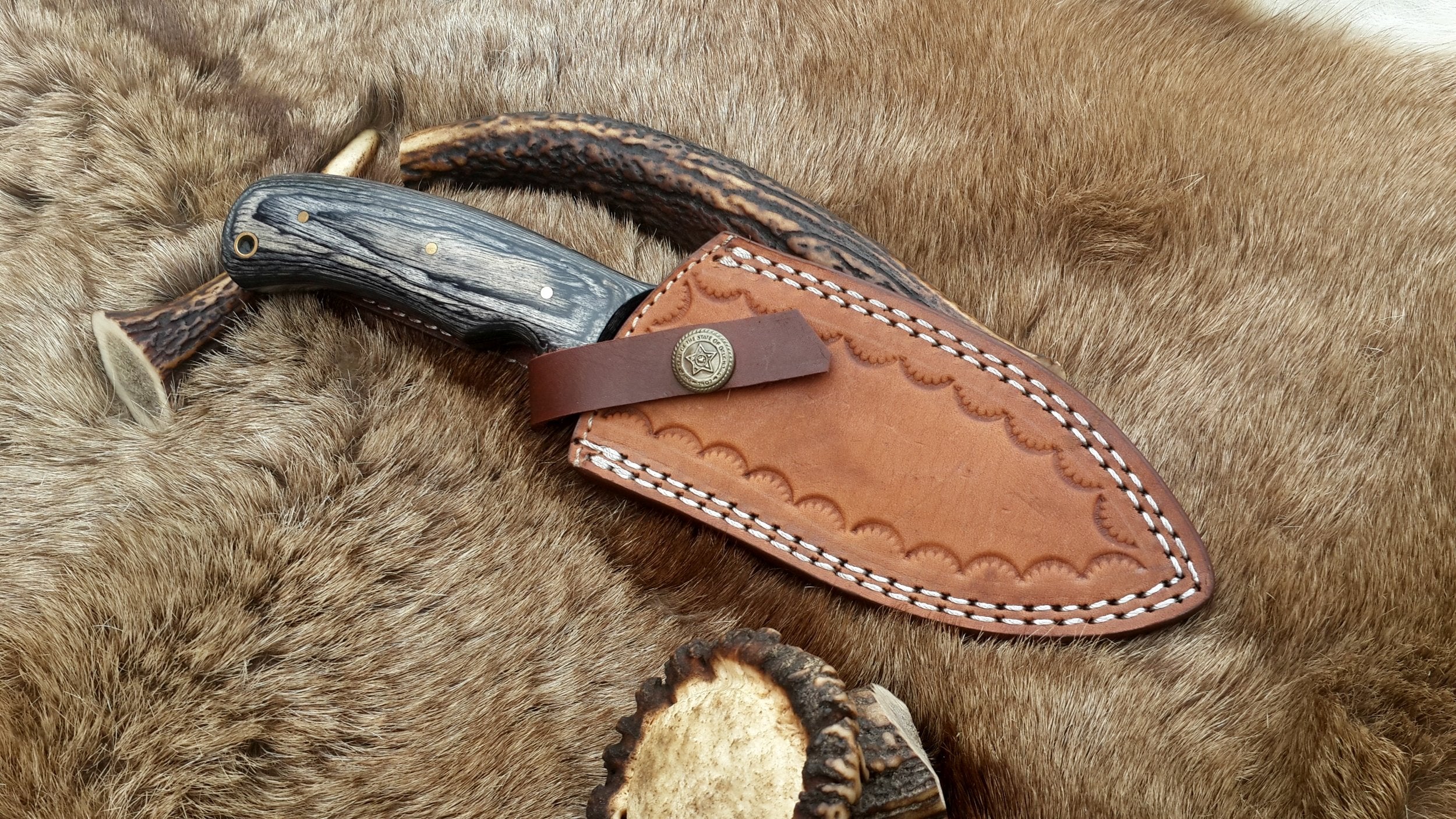 The Tactical Hunter: Custom Handmade Damascus Steel Tactical Hunting Knife | Exotic Wood Handle | 9 Inches | KBS Knives - Image 4