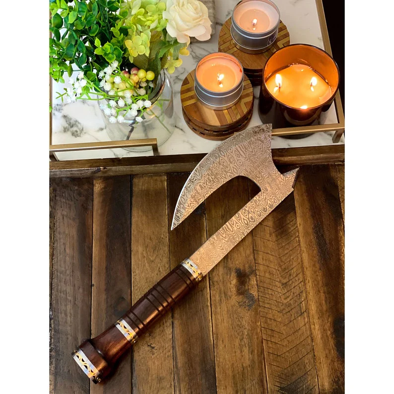 The Wilderness Companion: Damascus Steel Blade Axe with Rosewood Handle, Brass and Steel Spacers, and Leather Sheath - Image 2