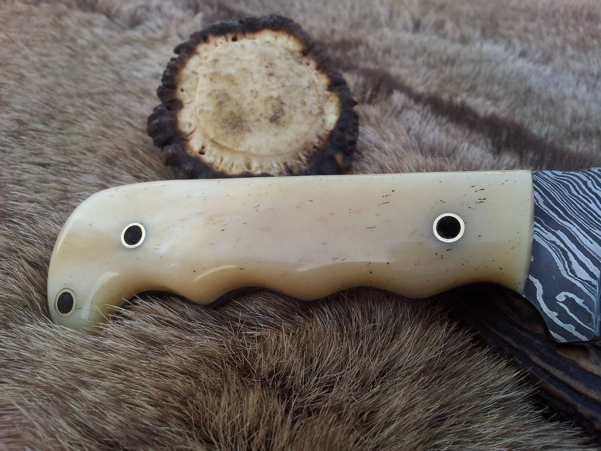 The Wilderness Edge: Custom Handmade Damascus Steel Outdoor Hunting Knife | Bone Handle | 10 Inches | KBS Knives - Image 2