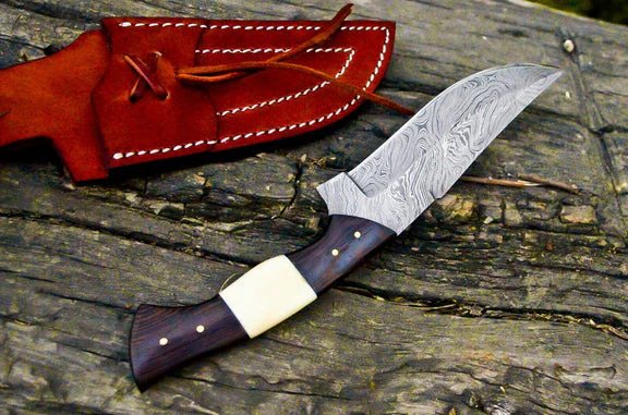 The Wilderness Elite: 10.5-Inch Hunting Knife with Full Tang Damascus Steel Blade, Bone and Wenge Wood Handle - Image 3