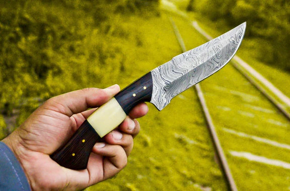 The Wilderness Elite: 10.5-Inch Hunting Knife with Full Tang Damascus Steel Blade, Bone and Wenge Wood Handle - Image 6