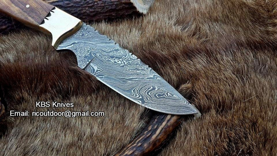 "Timber Strike" Custom Handmade Damascus Fixed-Blade Hunting Knife, 9-Inch with Rosewood Handle | KBS Knives Store - Image 2