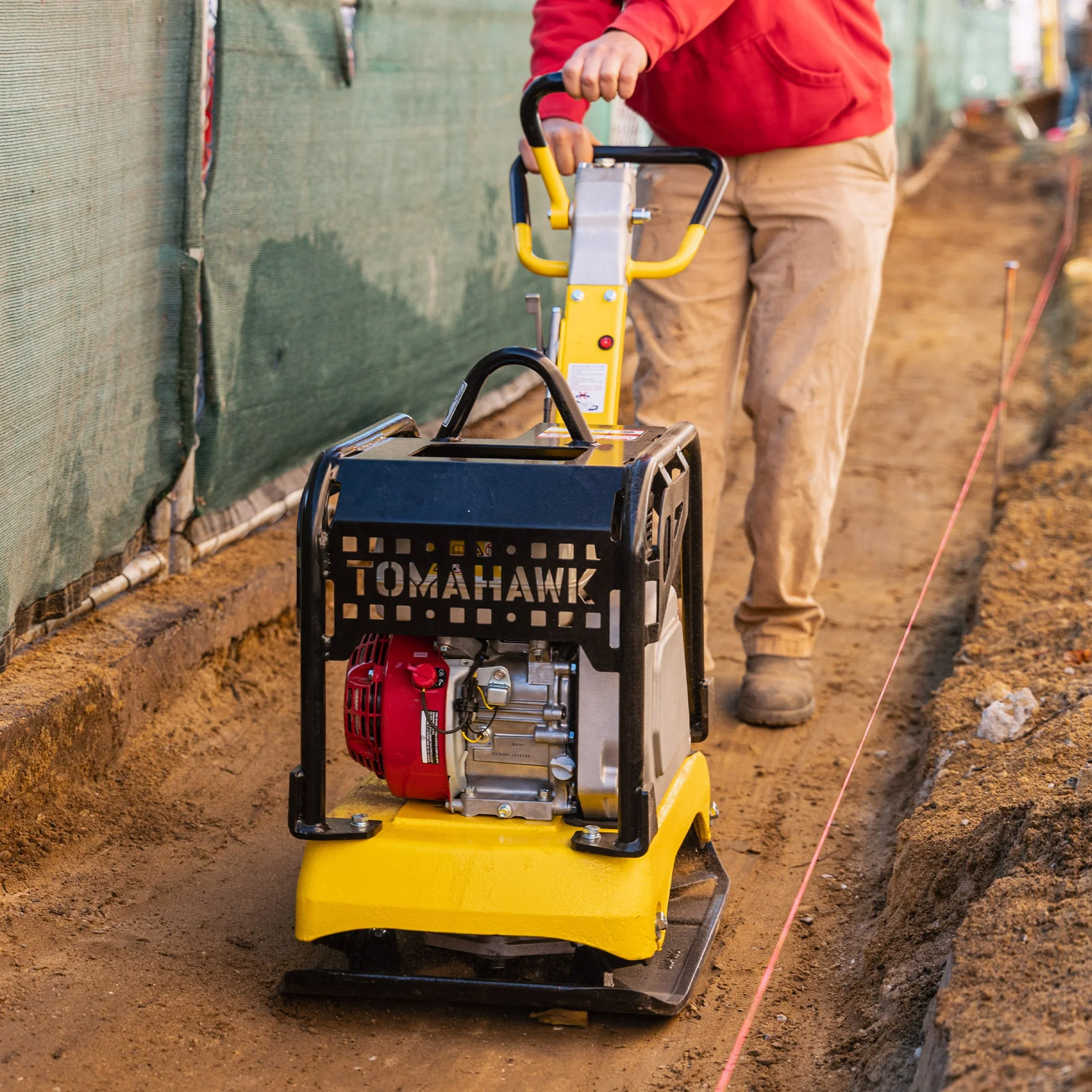 Tomahawk 6.5 HP Honda Reverse Hydraulic Plate Compactor for Soil, Aggregate, Cohesive Compaction - Image 5