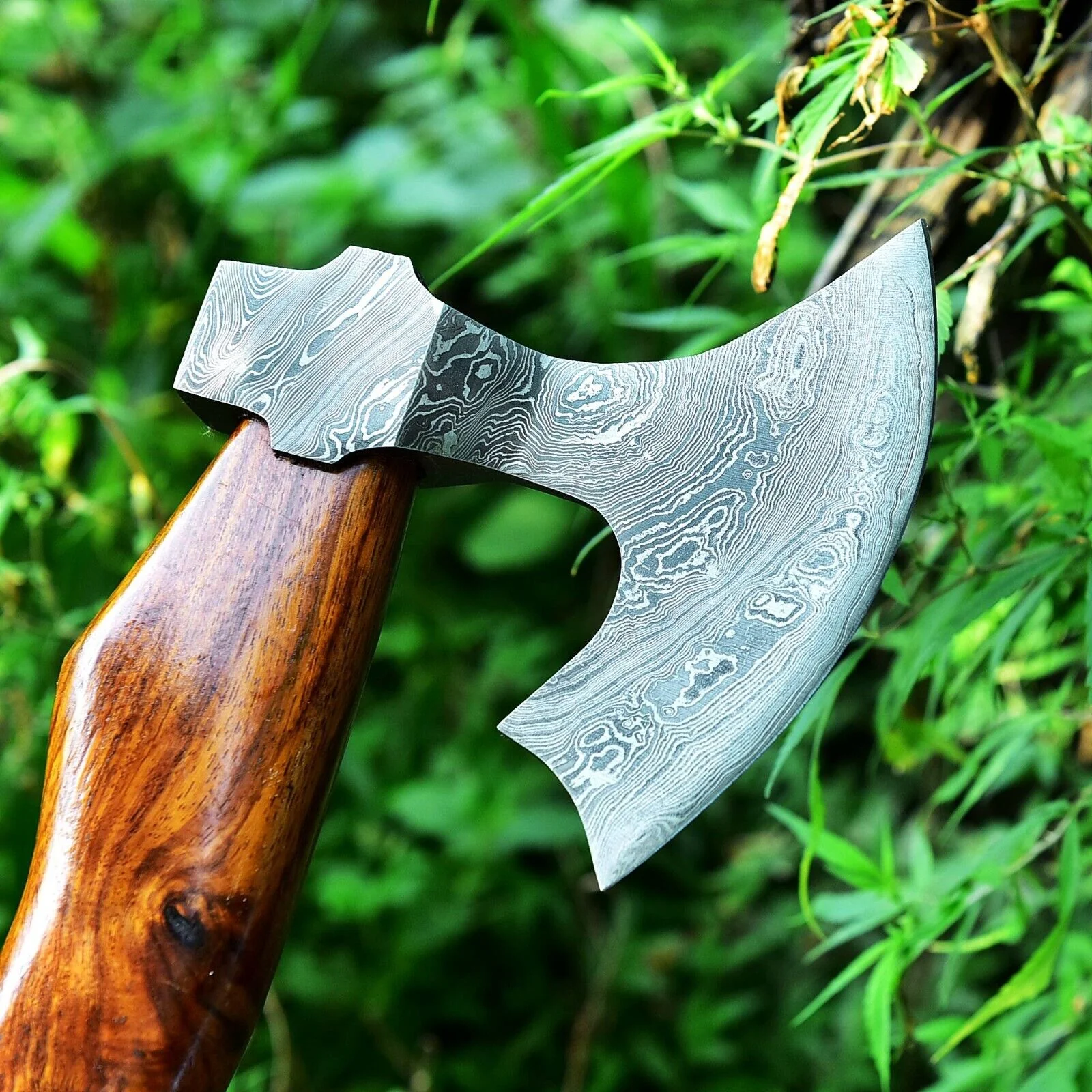 Tomahawk Axes with Custom Handmade Forged Damascus Steel Blade – "Rosewood Legend" - Image 3