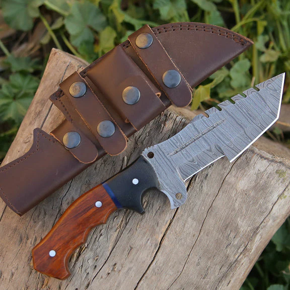 Tracker Scout – Handmade Damascus Steel Knife with Rosewood & Buffalo Horn Handle - Image 5