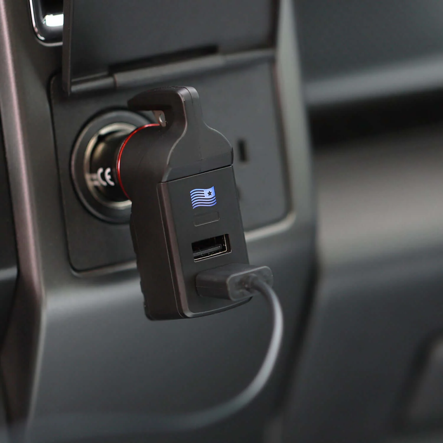 USB Car Charger Emergency Tool (Blue American Flag) - Image 2