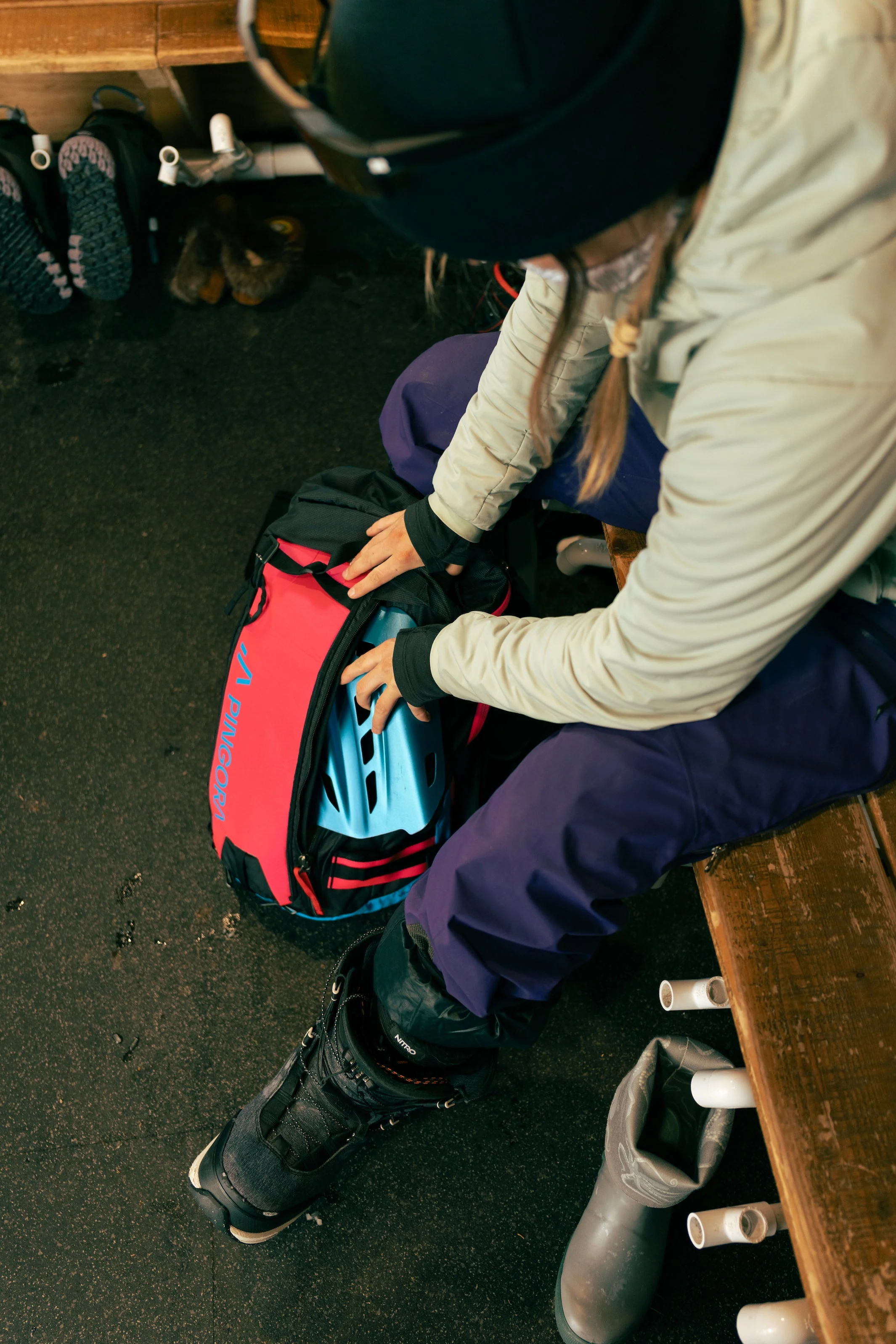 Vivid 27 Liter Backcountry Ski Pack (SC) - Image 15
